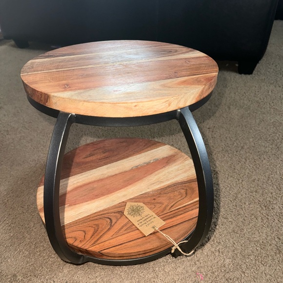 BNWT, wooden two tiered shelf decor - Picture 6 of 7